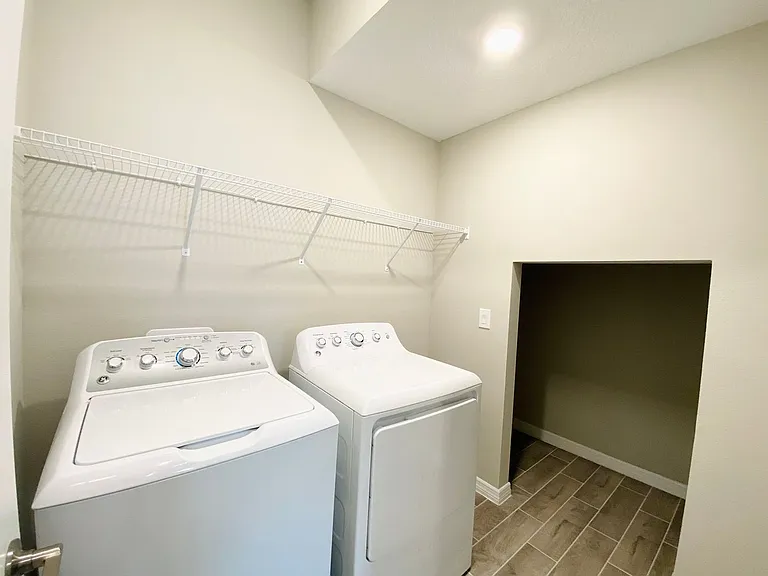 2307 Kestrel Perch Pl — Photo 20
