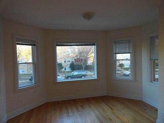 4th image of 2844 N 75th Ave #1