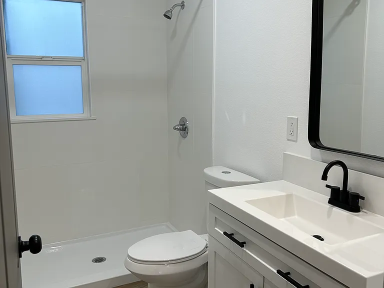 11552 Kathy Ln — Photo 4