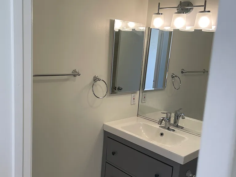 1239 E Lexington Dr #3 — Photo 10