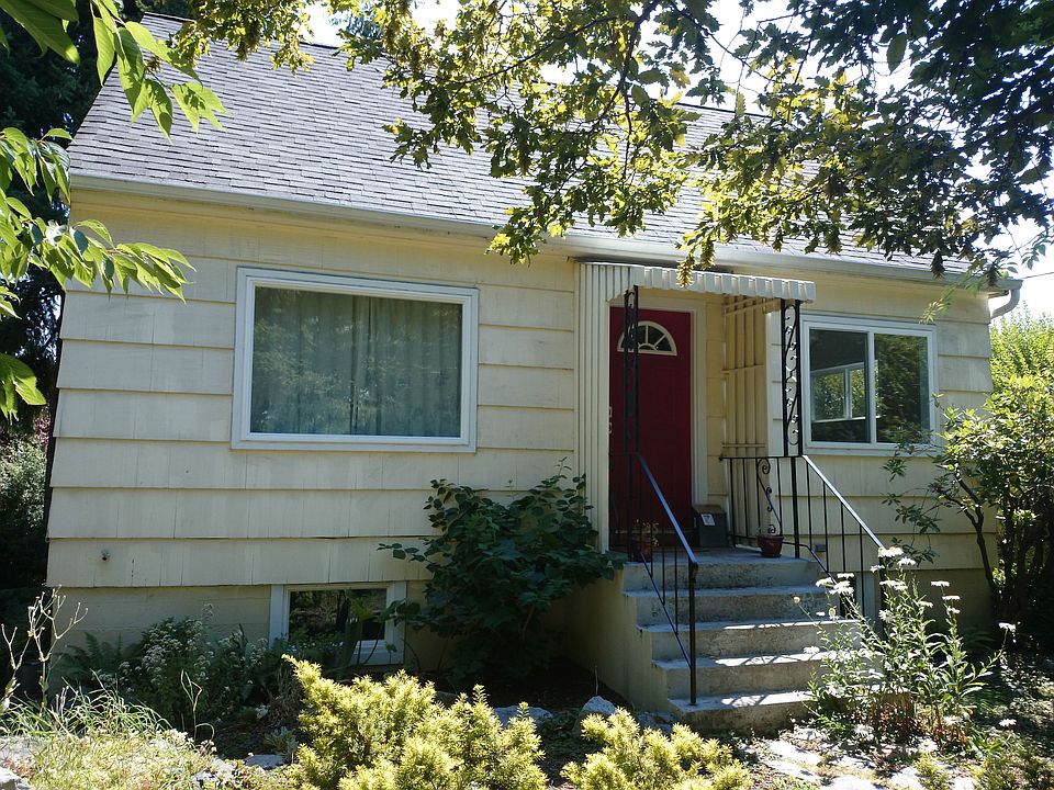2nd image of 730 19th Ave