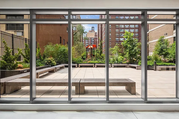 Rented by Compass | media 31