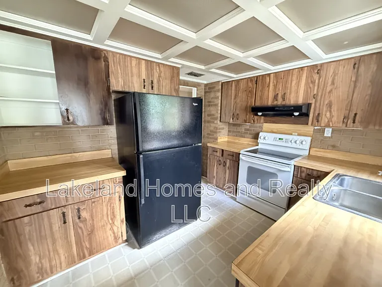 3115 Buckingham Ave — Photo 12
