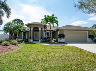 1594 SW Pitts Ave, Port Saint Lucie, FL 34953