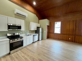 12 Church Rd, Readfield, ME