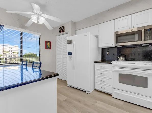 7260 Kinghurst Drive #508, Delray Beach, FL 33446