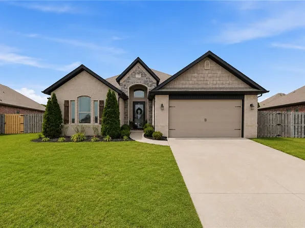 5611 Alder Ln, Rogers, AR 72758