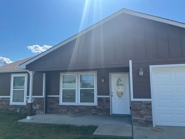 7033 SW Greenview Dr