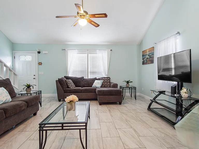 3415 W 19th St #6 — Photo 8