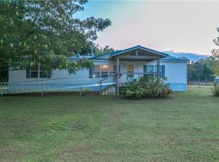 22001 Kane Rd, Gravette, AR 72736