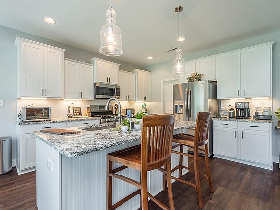 5th image of 12614 Sandburg Ln