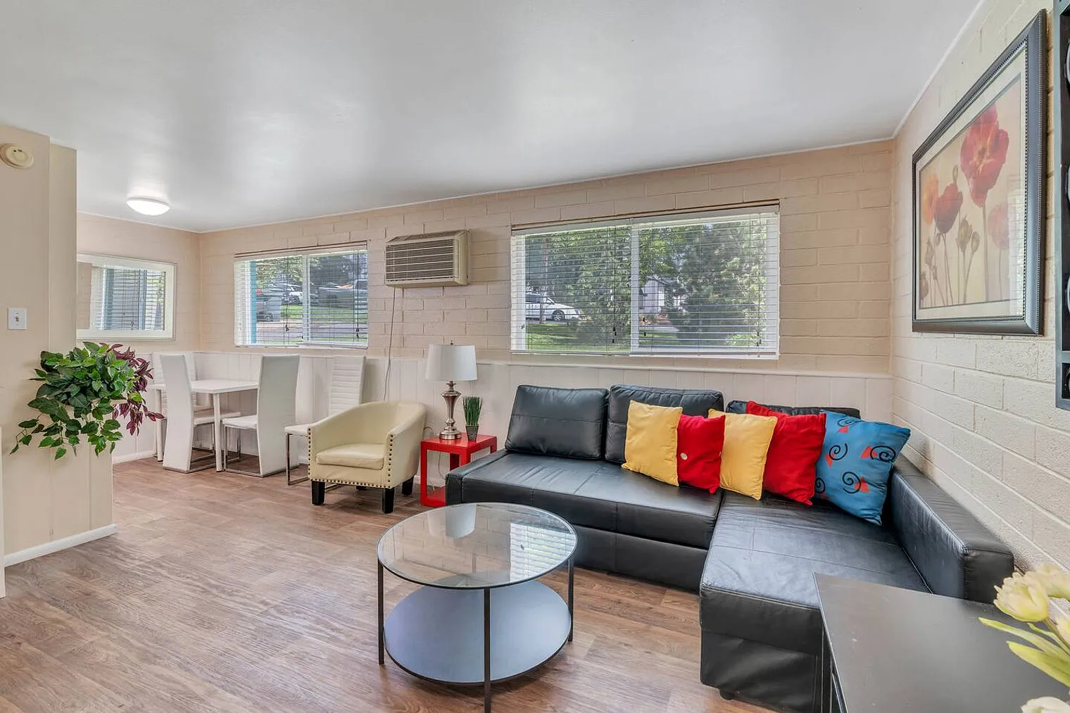 1 bed, 1.0 bath, 796 sqft, $2,889 — Photo 1
