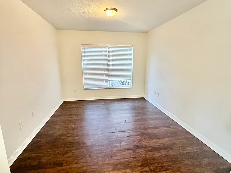 522 Beth Ann St — Photo 7