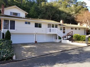 2074 Donald Dr, Moraga, CA 94556