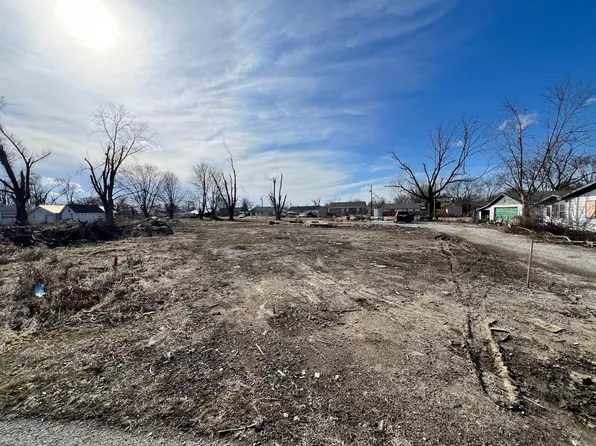 150 S Railroad St, Whiteland, IN 46184