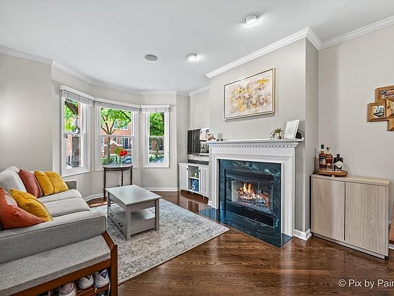 2nd image of 1520 W Henderson St #1
