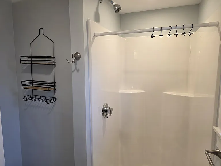 182 Sea St #7 — Photo 8