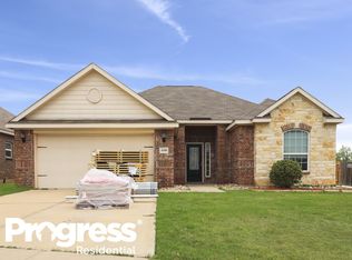 4100 Tower Ln, Crowley, TX 76036