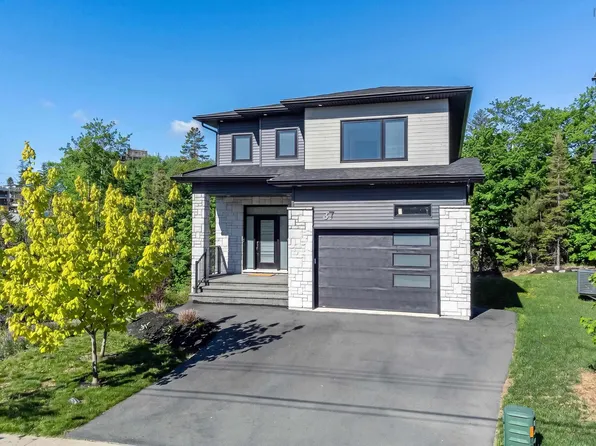 37 Samaa Ct, Halifax, NS B4B 0Y5