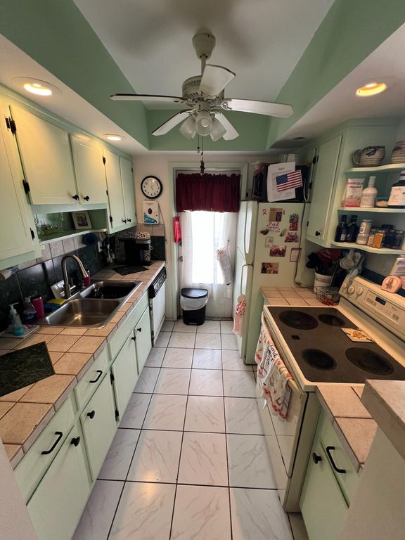 701 SE 7TH Avenue #3, photo 3