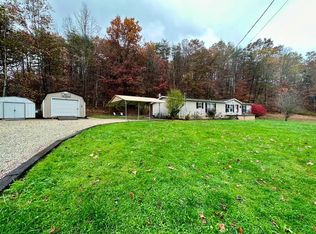 3022 Smith Branch Rd, Greenup, KY 41144