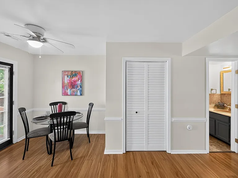 1512 Lakeview Ave — Photo 5