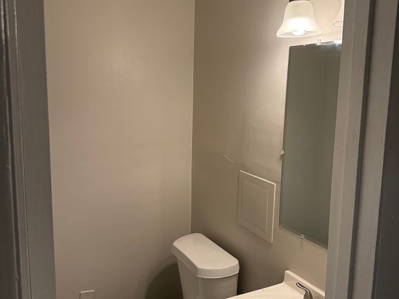 5th image of 143 Peyton Pl SW