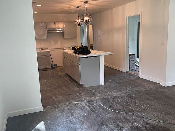 2nd image of 1122 S Quaker Ave #1