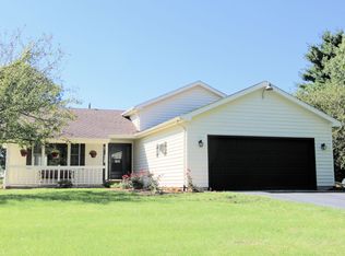 3003 Raycraft Rd, Woodstock, IL 60098