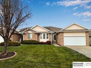 17130 Cypress St, Omaha, NE 68136