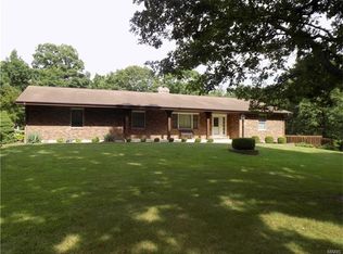 12 S Meadow View Ct, Gerald, MO 63037