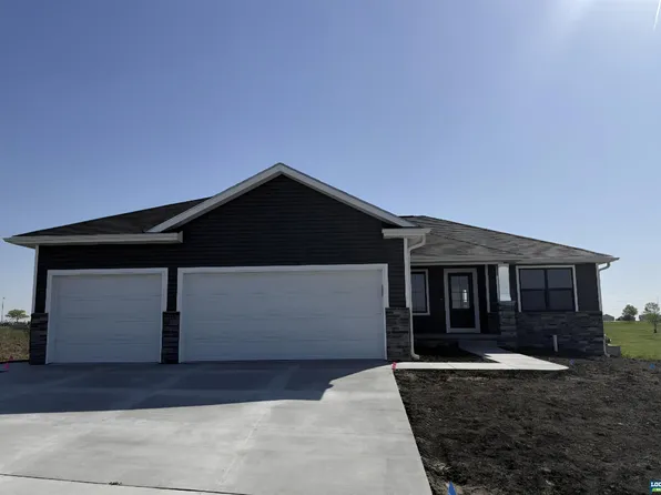 7240 N 11th St, Lincoln, NE 68521