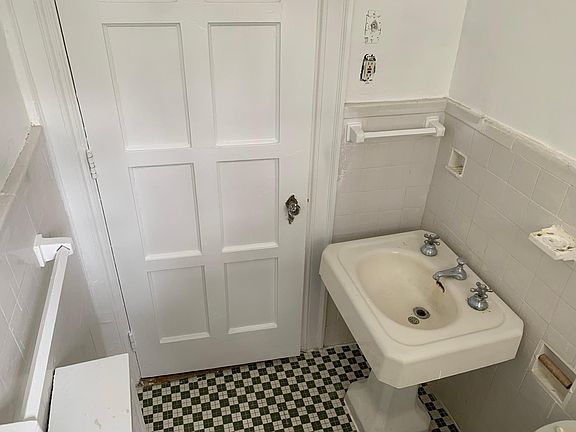 Bathroom has vintage charm
