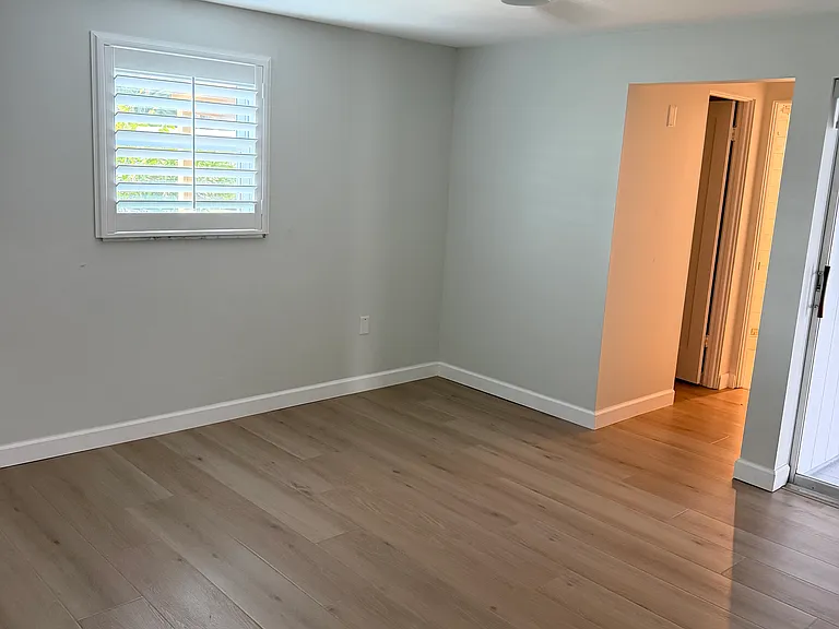 542 Bruce Cir — Photo 9
