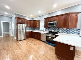 3 Grafton St, Dorchester, MA