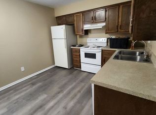 221B NW Barr Rd, Grain Valley, MO 64029