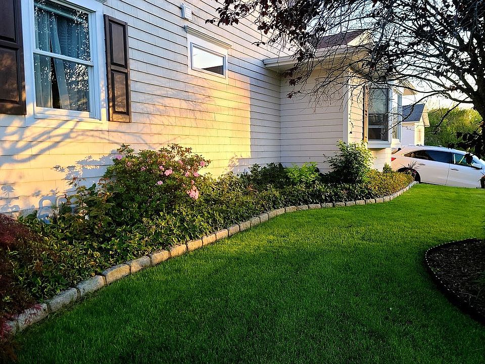 2nd image of 2565 Madison Ave