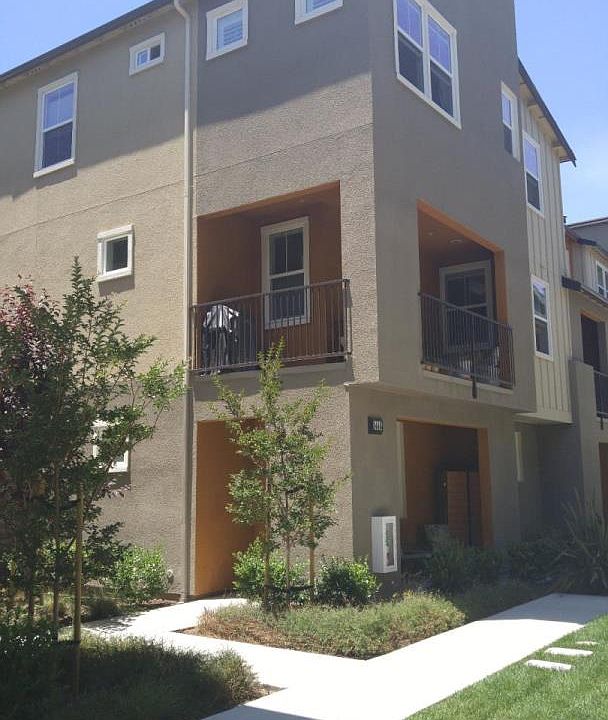 1st image of 1445 Coyote Creek Way