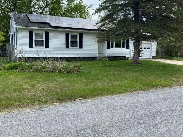 9 Henry Street, Warrensburg, NY 12885