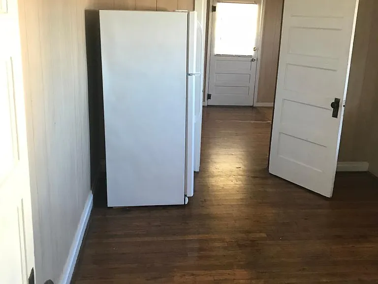 104 Thelma Dr #2 — Photo 6