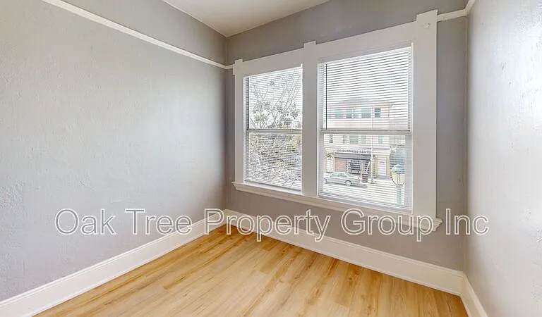 3252 Martin Luther King Jr Way — Photo 9