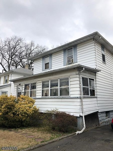 2nd image of 22 Harvard St