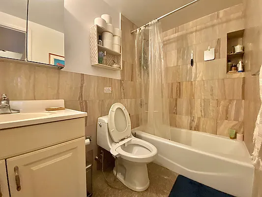 Rented by Oxford Property Group | media 14