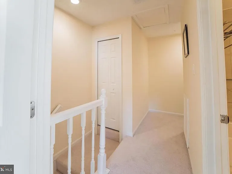4112 Silver Park Ter — Photo 15