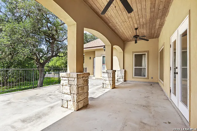 8210 Roy Ln — Photo 23