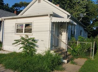 1010 N 5th St, Champaign, IL 61820