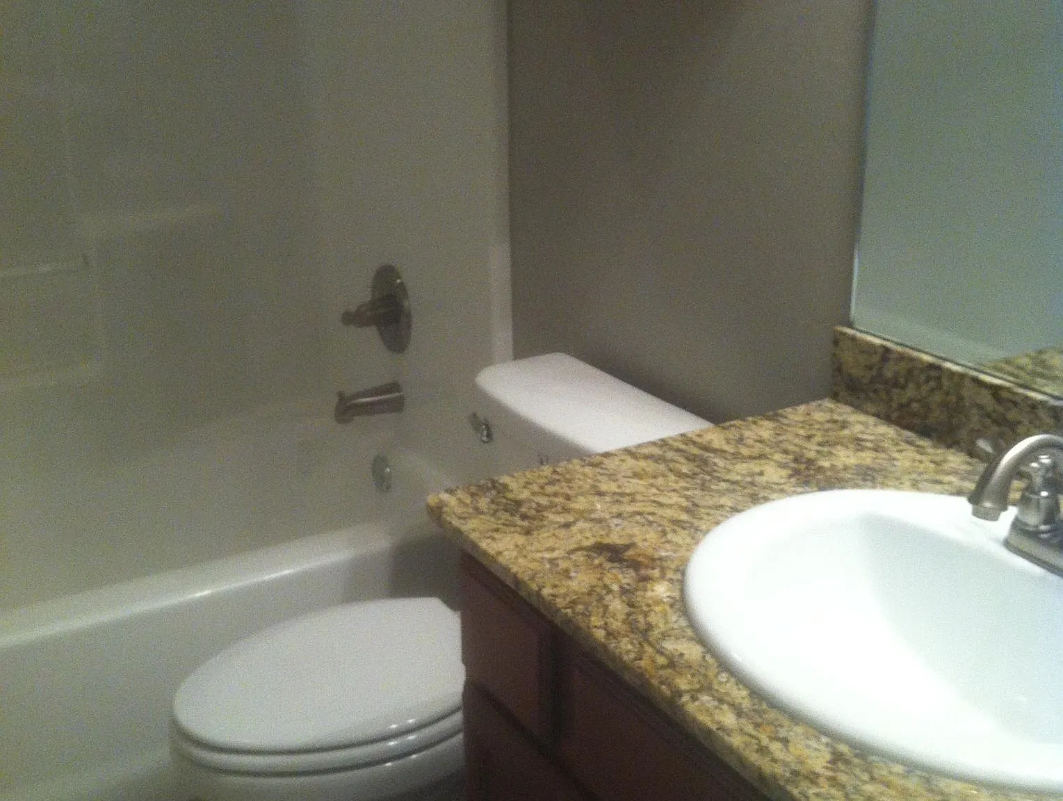 3 bed, 1250 sqft, $1,475 — Photo 4