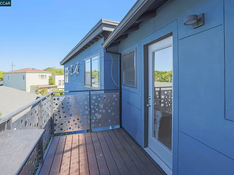 1325 Hopkins St — Photo 25