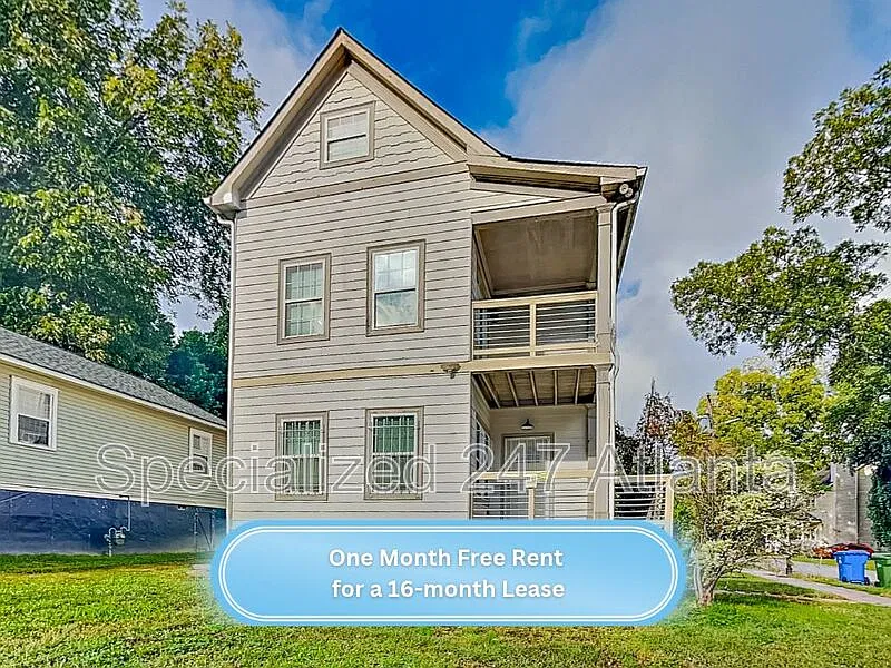 54 Hatcher Ave SW