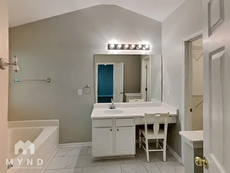 1557 Silver Ridge Dr SW — Photo 12